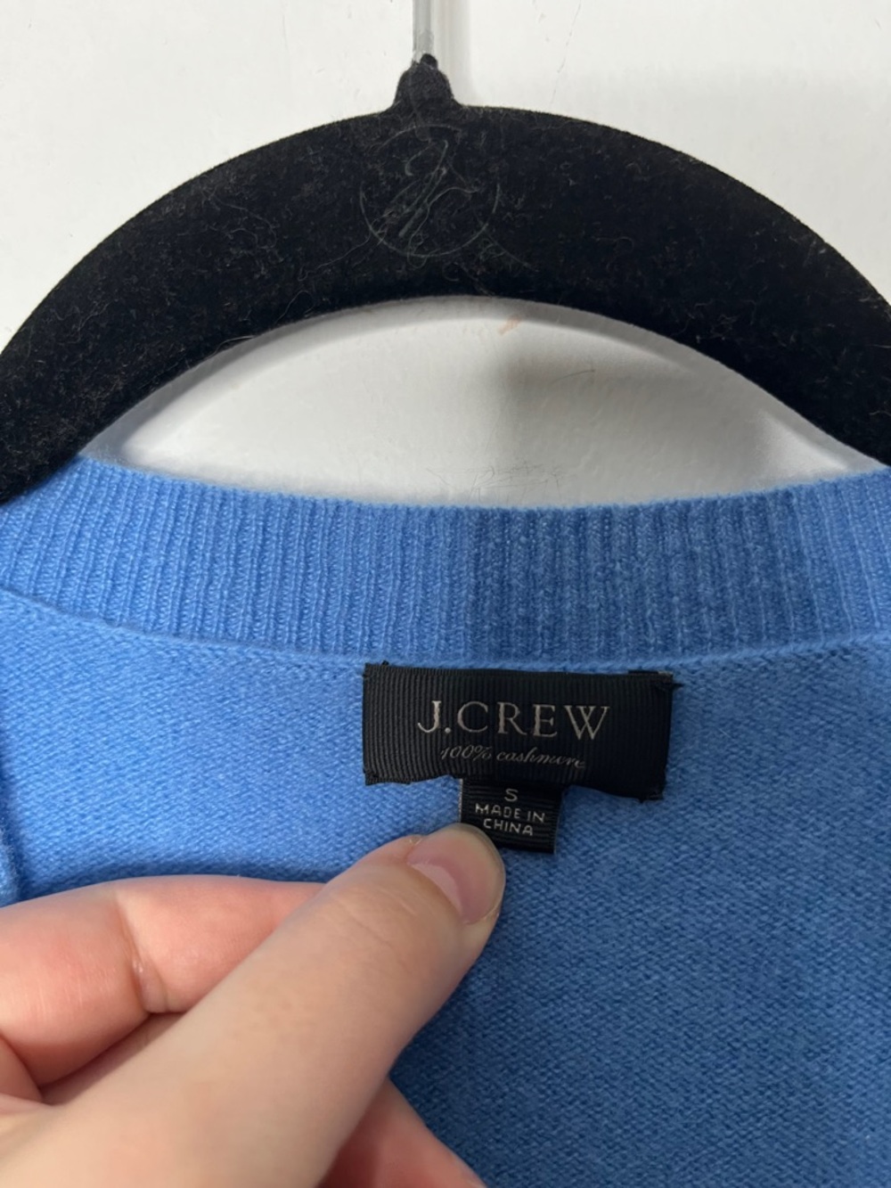 J. Crew 100% Cashmere Sky Blue V-Neck Sweater Drop Shoulder Women's S - Picture 3 of 8